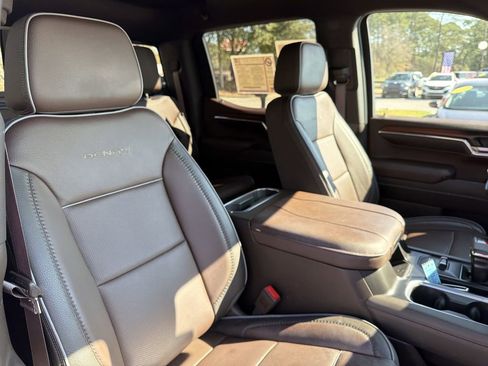 Used 2025 GMC Sierra 1500 Denali image 17