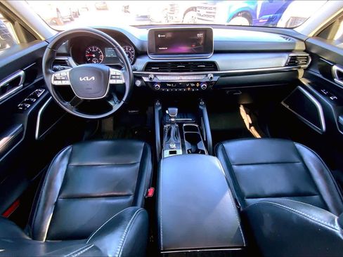 Used 2022 Kia Telluride S image 13