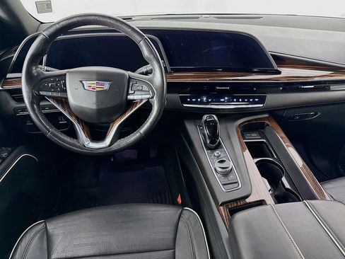 Used 2022 Cadillac Escalade ESV Premium Luxury AWD/4WD image 23