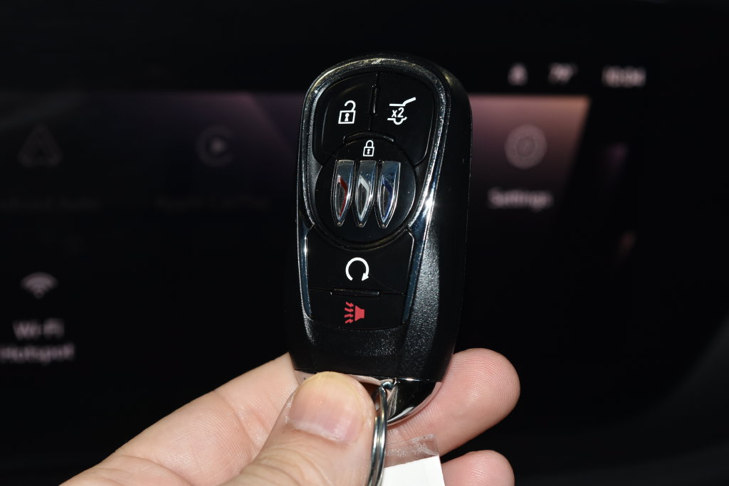 Used 2025 Buick Envista Preferred FWD image 18