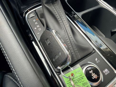 Used 2022 Kia Telluride SX w/ SX Prestige Package AWD/4WD image 51