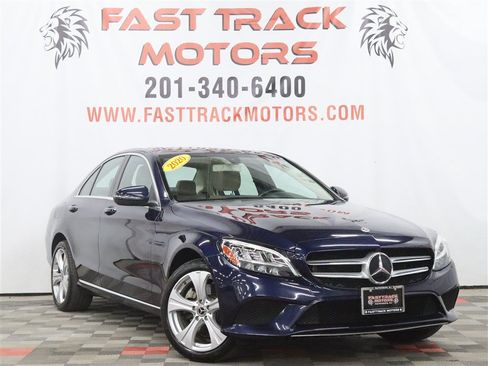 Used 2020 Mercedes-Benz C 300 4MATIC Sedan image 3