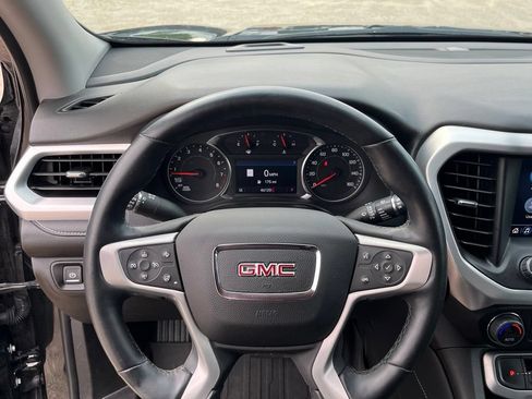 Used 2023 GMC Acadia SLT w/ Preferred Package FWD image 21
