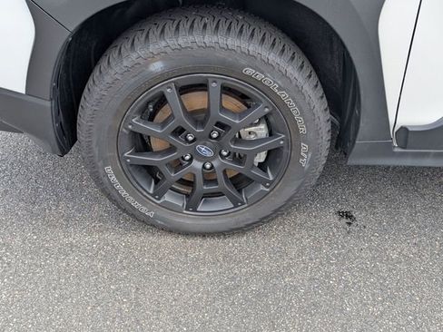 Certified 2025 Subaru Crosstrek 2.5i Wilderness image 9