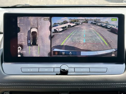 New 2026 Nissan Rogue Platinum image 15