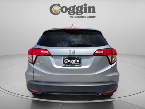 Used 2017 Honda HR-V LX image 5