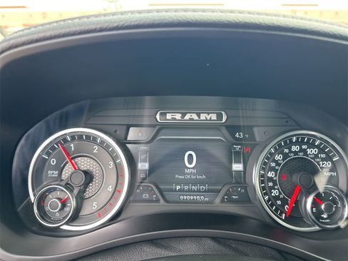 Used 2024 RAM 2500 Laramie image 23