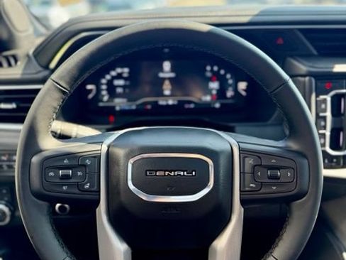Certified 2024 GMC Yukon XL Denali AWD/4WD image 17