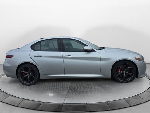 Used 2019 Alfa Romeo Giulia Ti Sport w/ Quick Order Package 22U Sport image 6