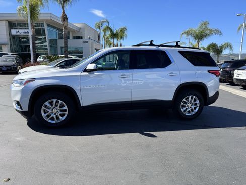 Used 2020 Chevrolet Traverse LT image 7