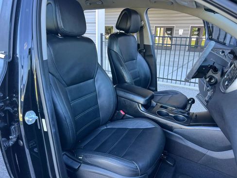 Used 2016 Kia Sorento L image 11