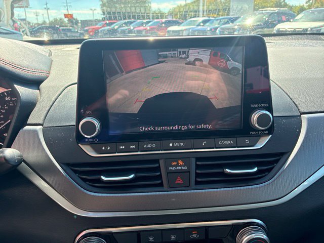Used 2024 Nissan Altima 2.5 SR FWD image 26