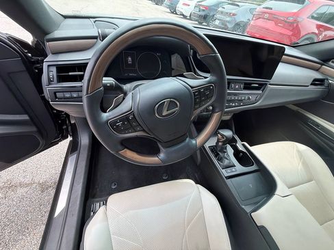 Used 2023 Lexus ES 300h Ultra Luxury w/ Accessory Package (Z2) FWD image 10