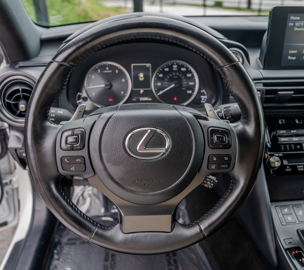 Used 2024 Lexus IS 300 w/ Comfort Package RWD image 5