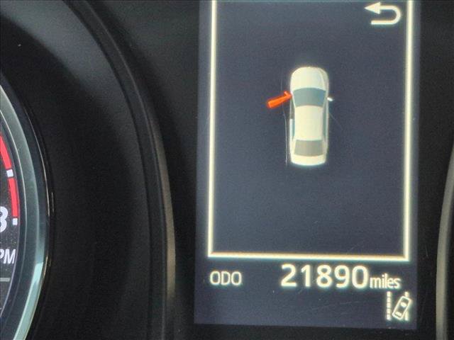 Used 2020 Toyota Camry LE FWD image 5