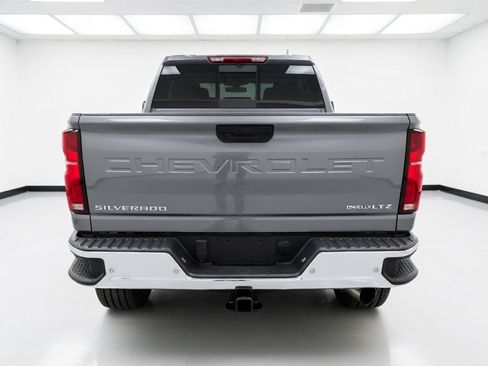 Used 2025 Chevrolet Silverado 2500 LTZ w/ LTZ Convenience Package AWD/4WD image 5