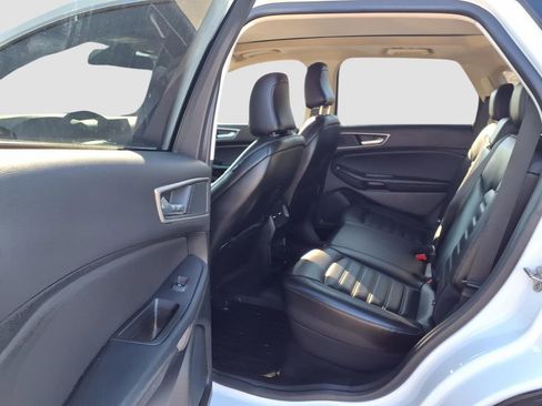 Used 2024 Ford Edge SEL w/ Convenience Package image 28