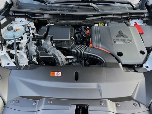 New 2025 Mitsubishi Outlander SEL Black Edition image 31