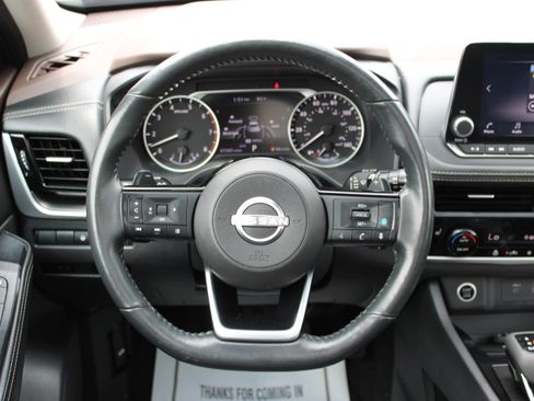 Certified 2022 Nissan Rogue SV w/ SV Premium Package AWD/4WD image 24