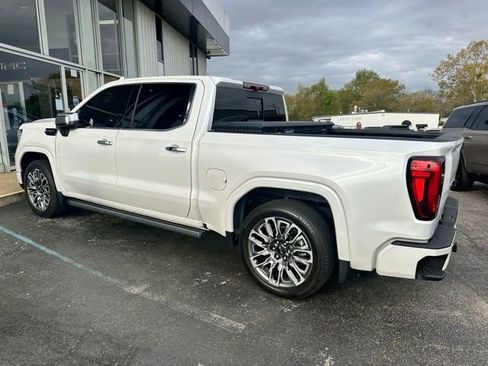 Used 2024 GMC Sierra 1500 Denali Ultimate image 9