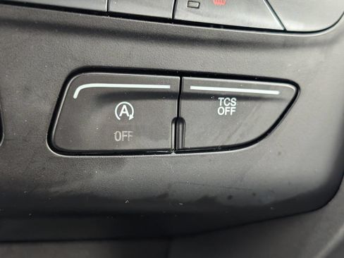 Used 2019 Ford Escape SEL FWD image 29