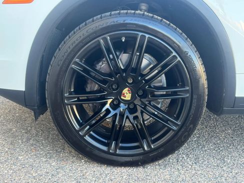 Used 2016 Porsche Cayenne Diesel AWD/4WD image 24
