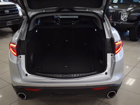 Used 2021 Alfa Romeo Stelvio Sprint w/ Nero Edizione image 27