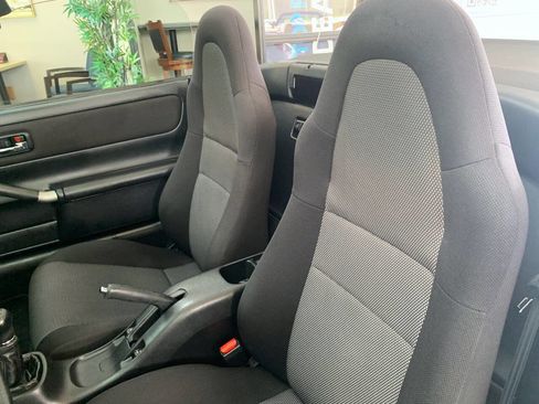 Used 2002 Toyota MR2 image 15