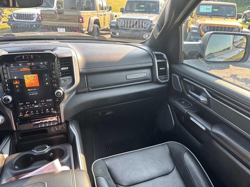Used 2023 RAM 1500 Laramie AWD/4WD image 21