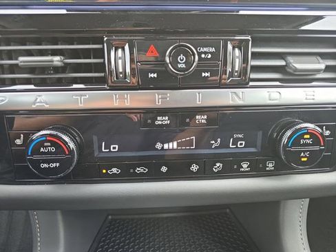 New 2026 Nissan Pathfinder SV image 4