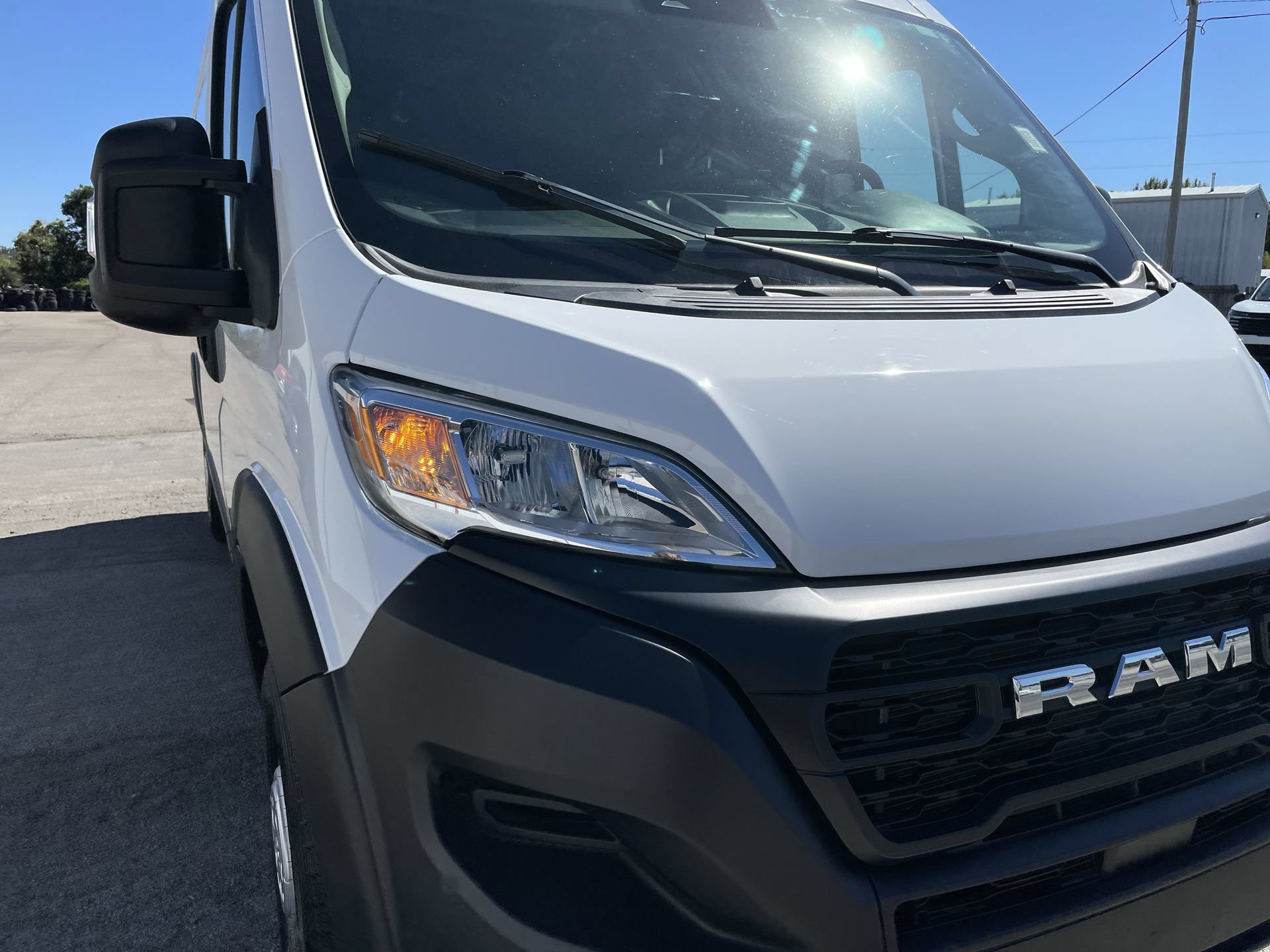 Used 2025 RAM ProMaster 2500 w/ Convenience Group FWD image 10