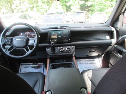 Used 2023 Land Rover Defender 110 X AWD/4WD image 18