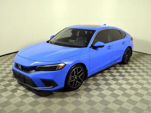 Used 2023 Honda Civic Sport Touring image 3