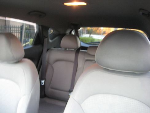 Used 2014 Hyundai Tucson GLS image 24