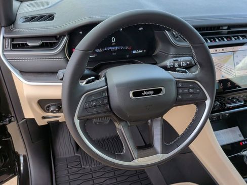 New 2025 Jeep Grand Cherokee L Limited image 17