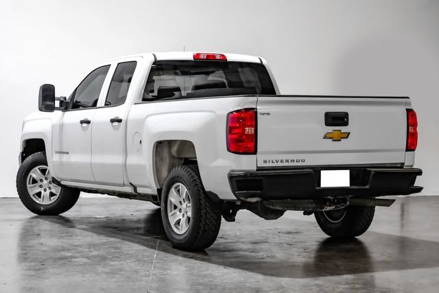 Used 2017 Chevrolet Silverado 1500 W/T w/ Trailering Package RWD image 12