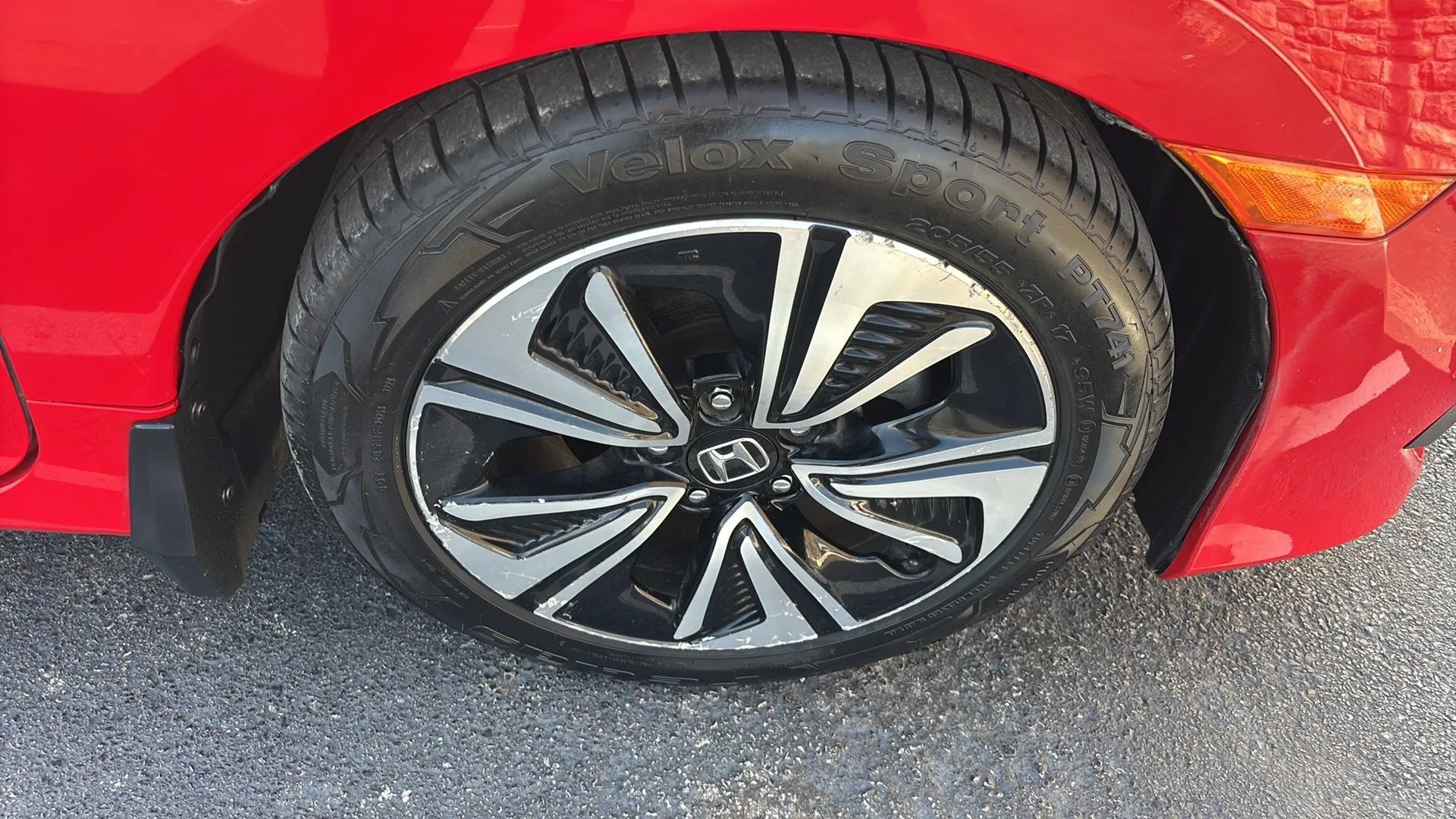 Used 2017 Honda Civic EX-L image 34