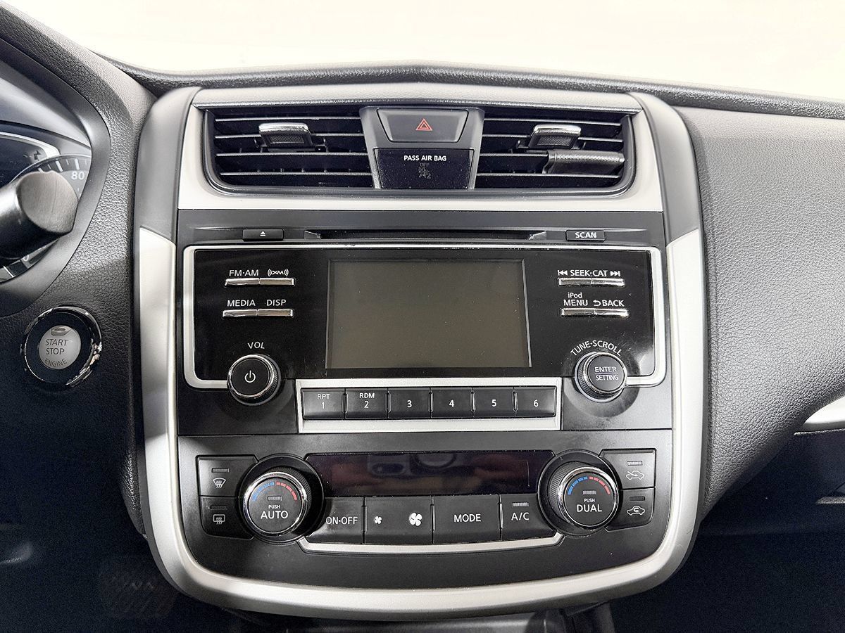 Used 2017 Nissan Altima 2.5 SV FWD image 55