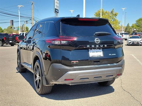 Used 2023 Nissan Rogue SL w/ SL Premium Package image 8