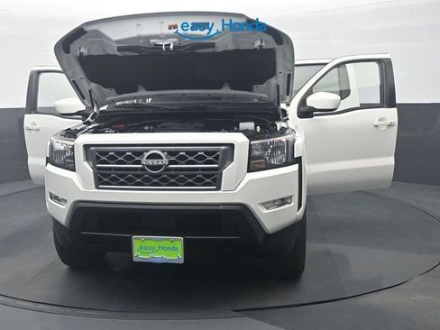 Used 2024 Nissan Frontier SV w/ SV Convenience Package image 37