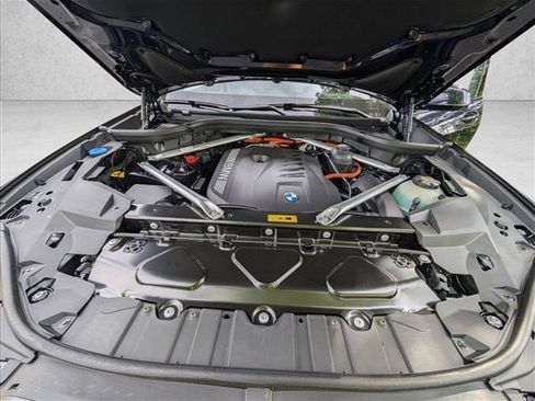 New 2026 BMW X5 xDrive50e AWD/4WD image 17
