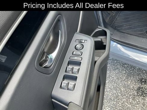 Used 2025 Honda Pilot Sport image 8