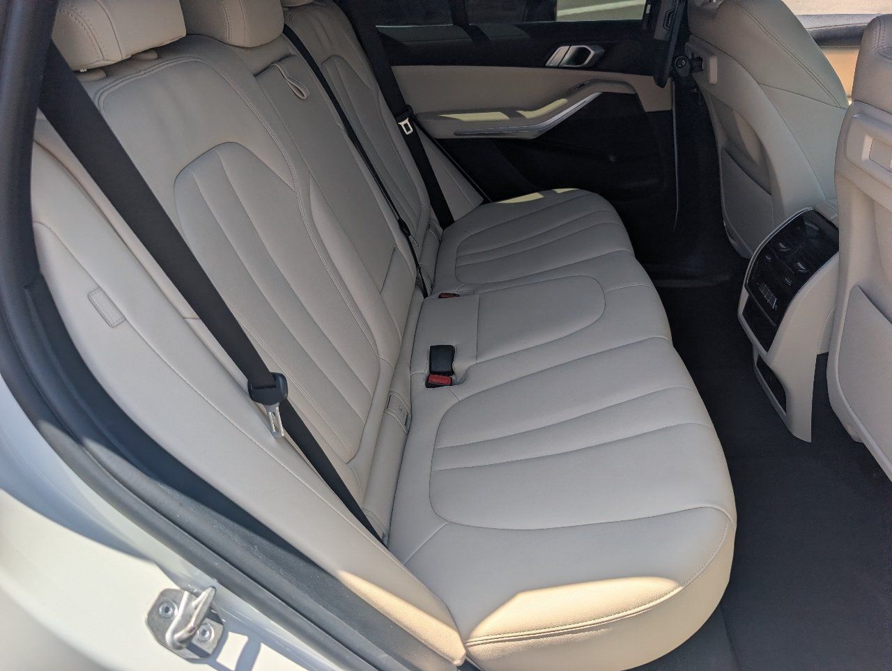 Used 2022 BMW X5 sDrive40i w/ Parking Assistance Package RWD image 5