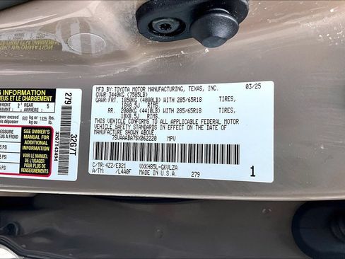 Used 2025 Toyota Sequoia TRD Pro AWD/4WD image 19