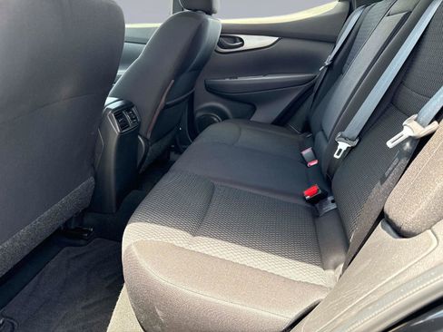 Used 2020 Nissan Rogue Sport S FWD image 12