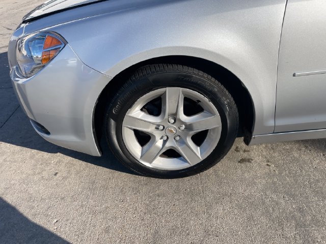 Used 2011 Chevrolet Malibu LS FWD image 28