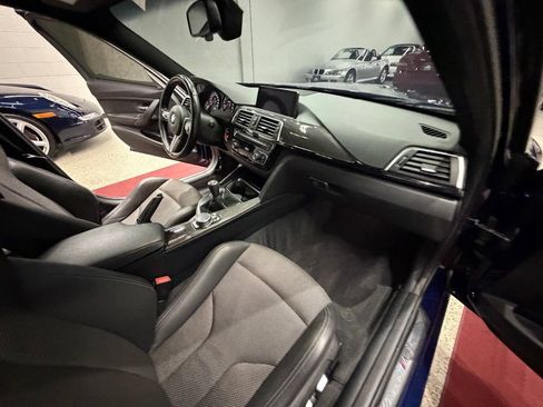 Used 2016 BMW M3 RWD image 37