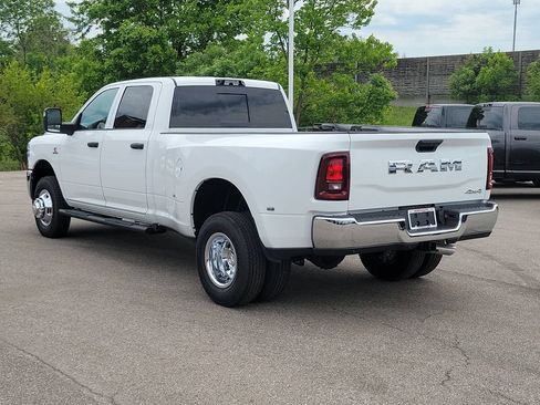New 2026 RAM 3500 Tradesman AWD/4WD image 3