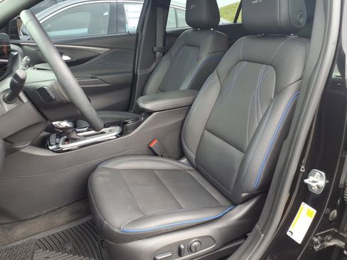 Used 2025 Buick Envista Sport Touring w/ Experience Buick Package image 10