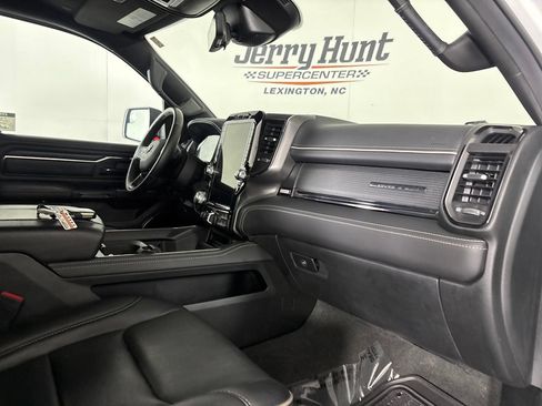 Used 2024 RAM 1500 Limited AWD/4WD image 30